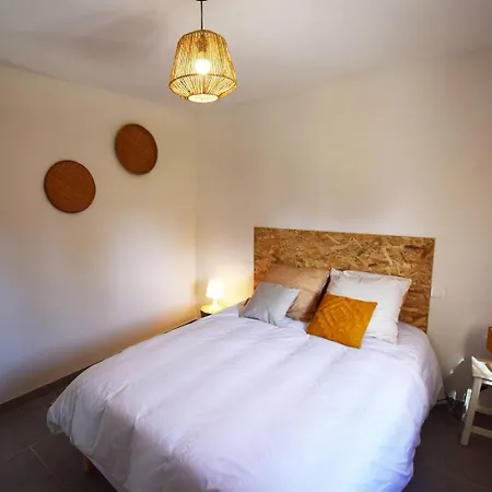 Maison Chaleureuse Et Lumineuse A La Campagne Proche Agen Вилла